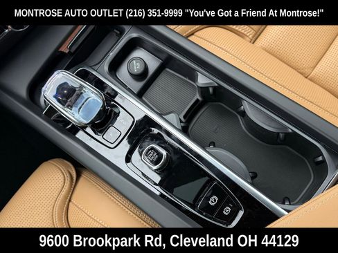 New 2026 Volvo V60 B5 Cross Country Ultra w/ Protection Package Premier AWD/4WD image 26