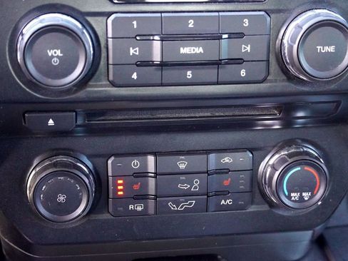 Used 2015 Ford F150 XLT w/ Equipment Group 302A Luxury image 19