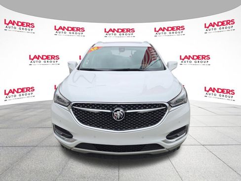 Used 2018 Buick Enclave Avenir w/ Avenir Technology Package FWD image 8