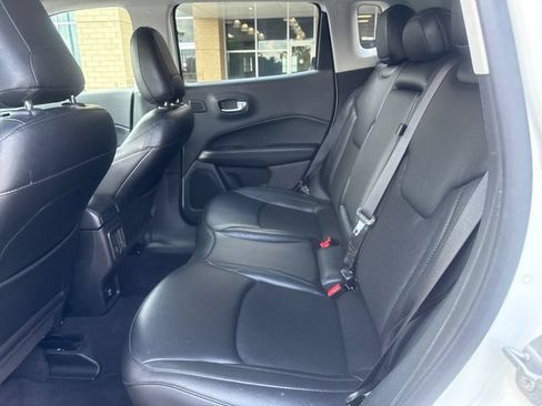 Used 2021 Jeep Compass Latitude w/ Sun and Sound Group FWD image 19