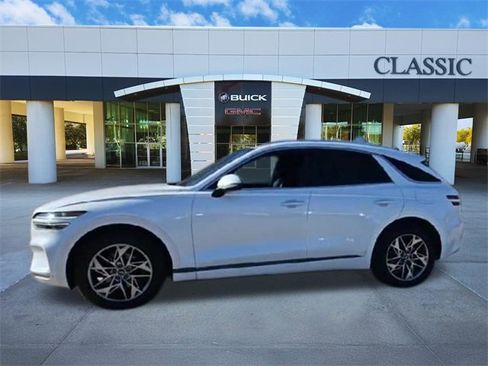 Used 2022 Genesis GV70 2.5T w/ Advanced Package image 4