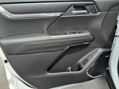 New 2025 GMC Acadia Elevation w/ Elevation Premium Package image 7