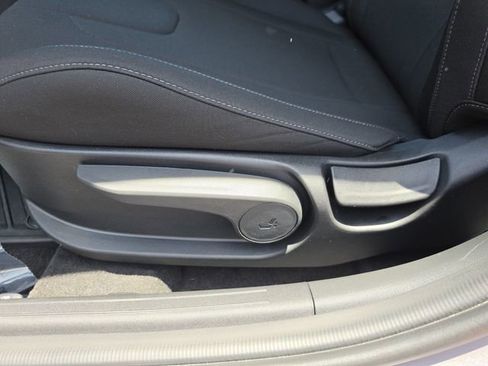 Used 2025 Hyundai Elantra Sport FWD image 20