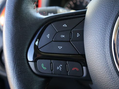 Used 2022 Jeep Renegade Trailhawk image 40