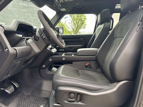 Certified 2022 Land Rover Defender 90 V8 AWD/4WD image 16