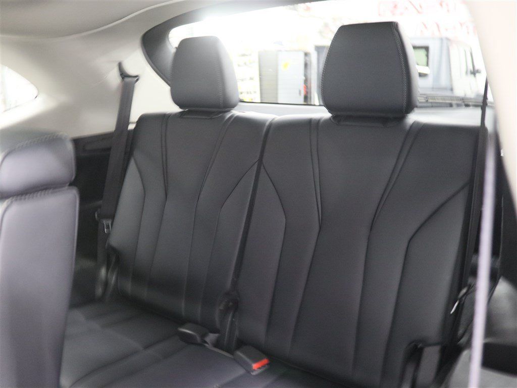 Used 2022 Acura MDX w/ Technology Package AWD/4WD image 21