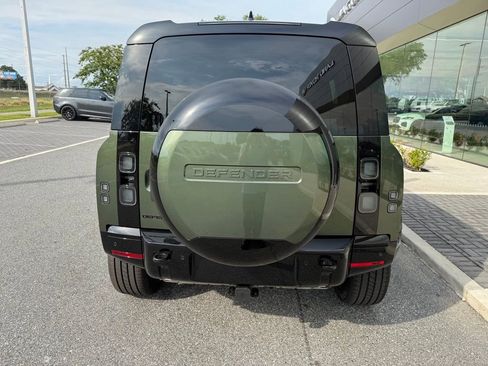 New 2026 Land Rover Defender 110 X-Dynamic SE AWD/4WD image 3