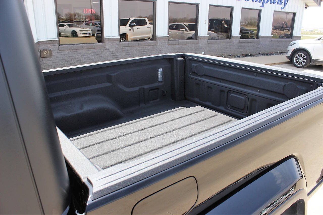 Used 2020 Jeep Gladiator Sport w/ Quick Order Package 24S AWD/4WD image 20