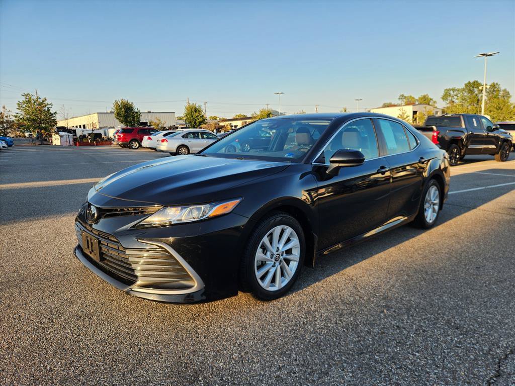 Certified 2024 Toyota Camry LE FWD image 9