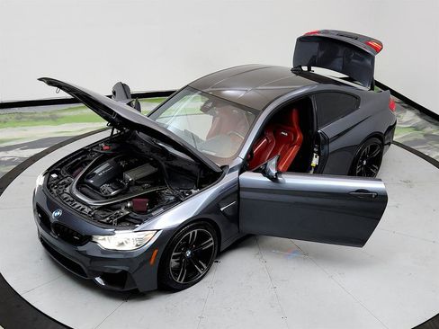 Used 2015 BMW M4 Coupe image 34
