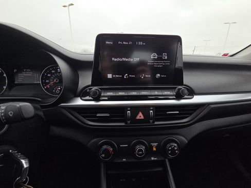 Used 2023 Kia Forte LXS w/ LXS Technology Package image 27