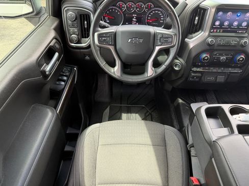 Used 2019 Chevrolet Silverado 1500 LT Trail Boss w/ Convenience Package AWD/4WD image 15