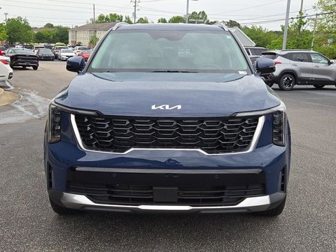New 2025 Kia Sorento S AWD/4WD image 2
