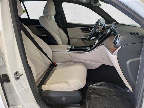 Used 2026 Mercedes-Benz GLC 300 image 21