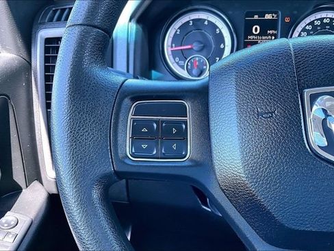 Used 2019 RAM 1500 Express AWD/4WD image 12