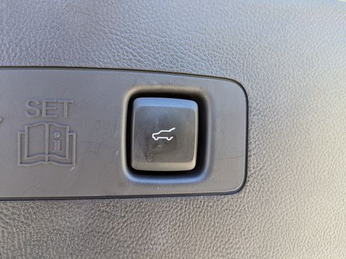 Used 2023 Lincoln Corsair Reserve w/ Equipment Group 202A image 19