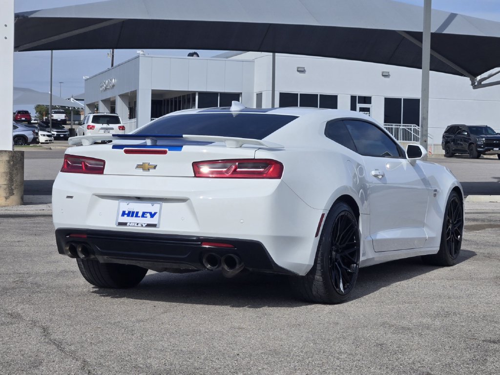 Used 2016 Chevrolet Camaro SS RWD image 7