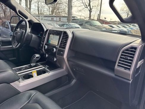 Certified 2018 Ford F150 Platinum w/ Equipment Group 701A Luxury image 12