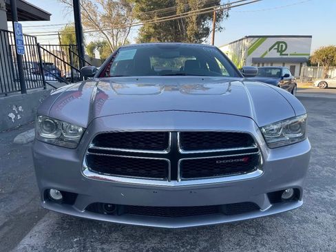 Used 2014 Dodge Charger R/T RWD image 2