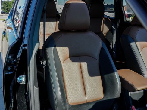 Used 2025 Subaru Forester Touring w/ Popular Package - Touring AWD/4WD image 27