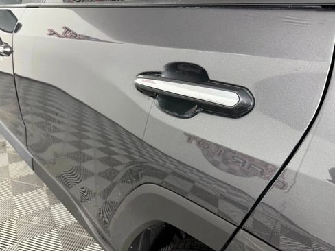 Used 2025 Toyota RAV4 Limited FWD image 27