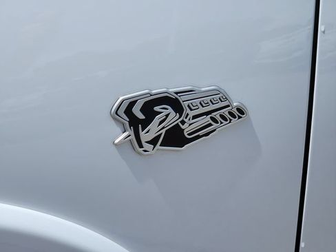New 2026 RAM 1500 Laramie AWD/4WD image 9