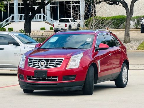 Used 2013 Cadillac SRX Luxury image 3