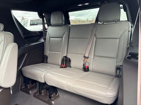 Used 2023 GMC Yukon SLT image 29