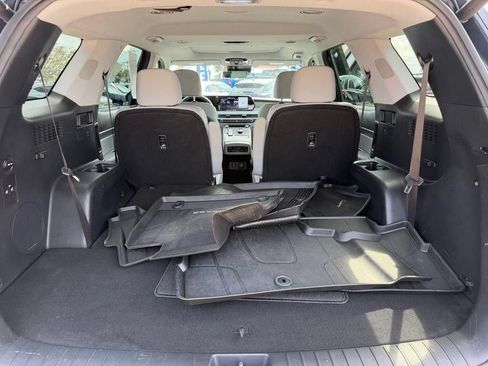 Used 2024 Hyundai Palisade SEL w/ Premium Package FWD image 26