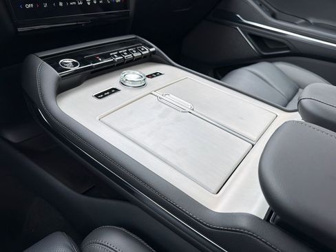 New 2026 Lincoln Navigator L Reserve AWD/4WD image 33