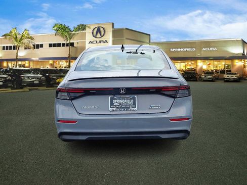 Used 2025 Honda Accord Sport image 5
