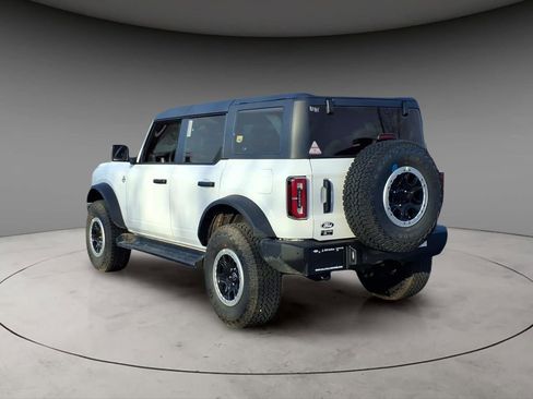 New 2026 Ford Bronco Outer Banks w/ Sasquatch Package image 3