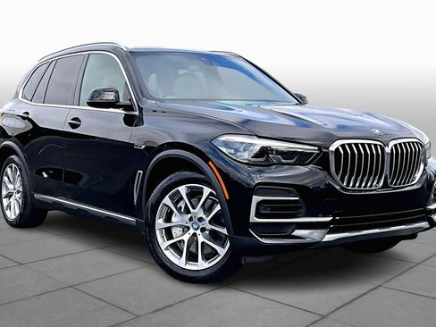 Used 2022 BMW X5 xDrive45e w/ Luxury Seating Package image 2