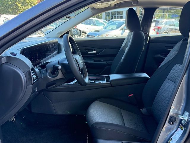 Used 2026 Nissan Sentra SV w/ SV Convenience Package FWD image 18