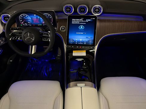 New 2026 Mercedes-Benz GLC 300 image 12