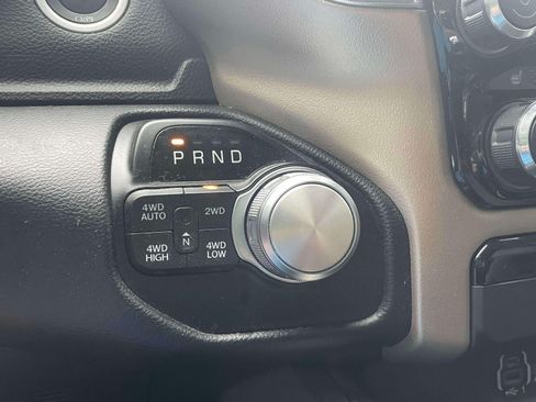Used 2022 RAM 1500 Laramie AWD/4WD image 30
