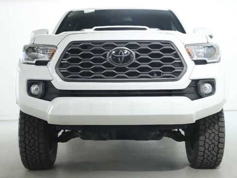 Certified 2023 Toyota Tacoma TRD Sport image 5