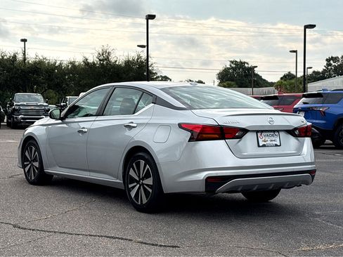 Used 2022 Nissan Altima 2.5 SV image 31
