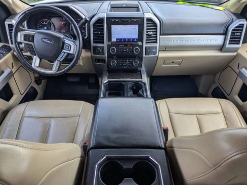 Used 2020 Ford F350 Lariat w/ Chrome Package image 17
