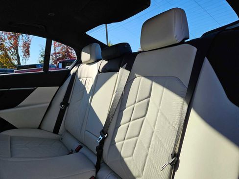 Used 2026 BMW i5 eDrive40 image 21