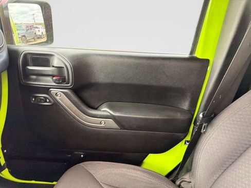 Used 2013 Jeep Wrangler Unlimited Sport image 17