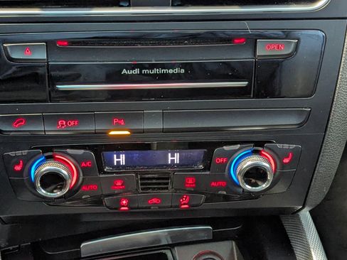 Used 2016 Audi Q5 2.0T Premium Plus w/ Technology Package image 26