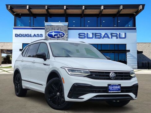 Used 2022 Volkswagen Tiguan SE R-Line FWD image 1