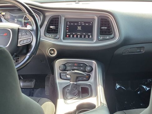 Used 2022 Dodge Challenger GT RWD image 12