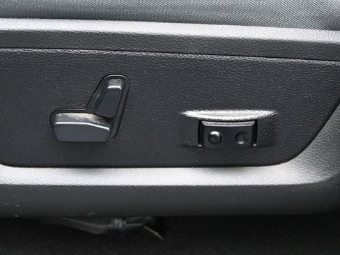 Used 2016 RAM 2500 Big Horn AWD/4WD image 11