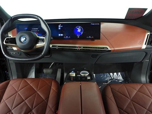 Used 2023 BMW iX xDrive50 w/ Sport Package image 24