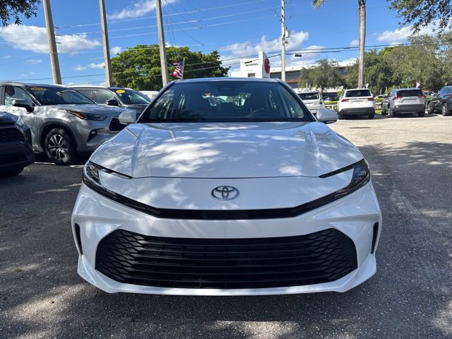 Used 2025 Toyota Camry LE w/ Convenience Package FWD image 7