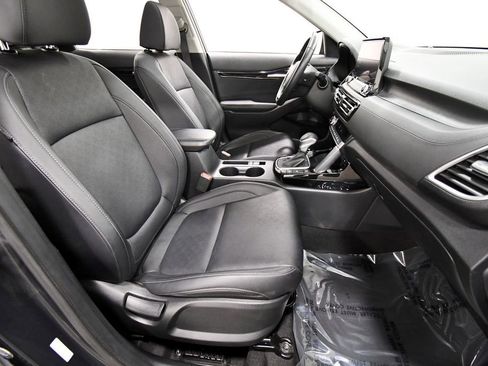 Certified 2023 Kia Seltos SX w/ SX Sunroof Package image 19