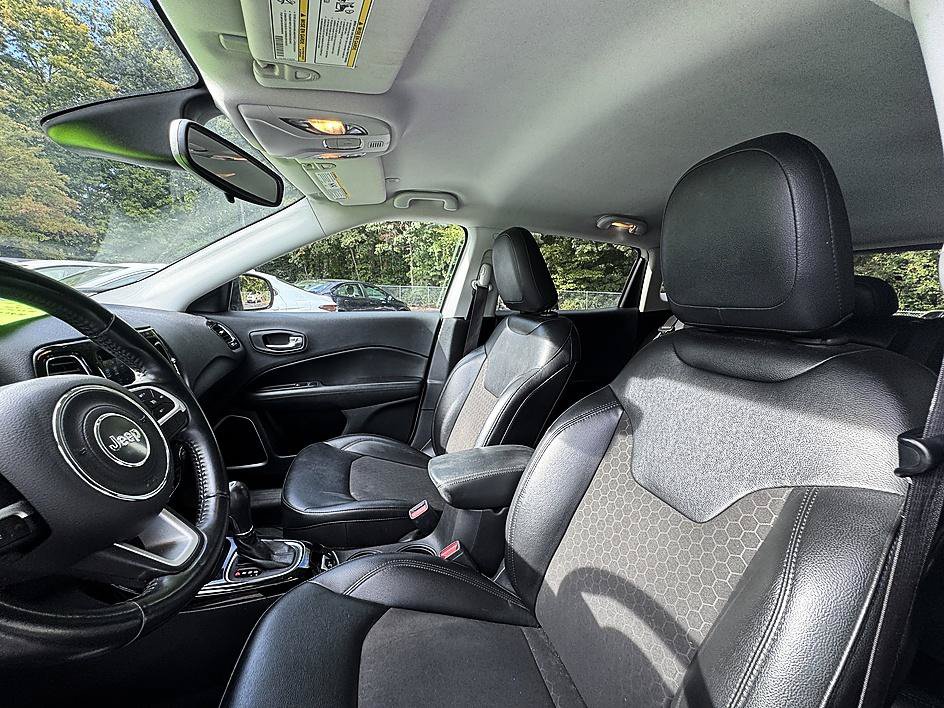 Used 2020 Jeep Compass Latitude FWD image 7
