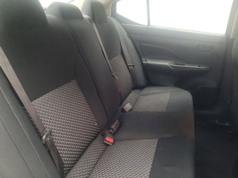 Used 2021 Nissan Versa S FWD image 19